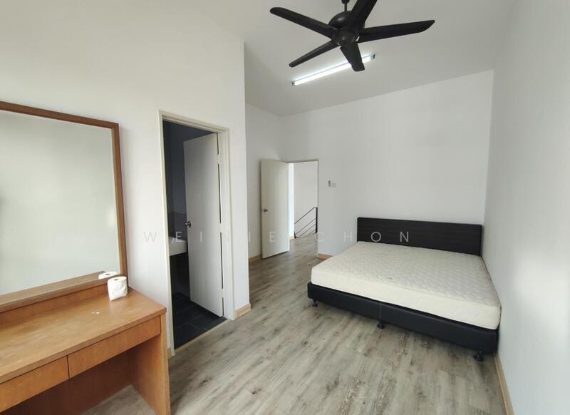 For Rent - Taman Pulai Jaya,Cube 176
