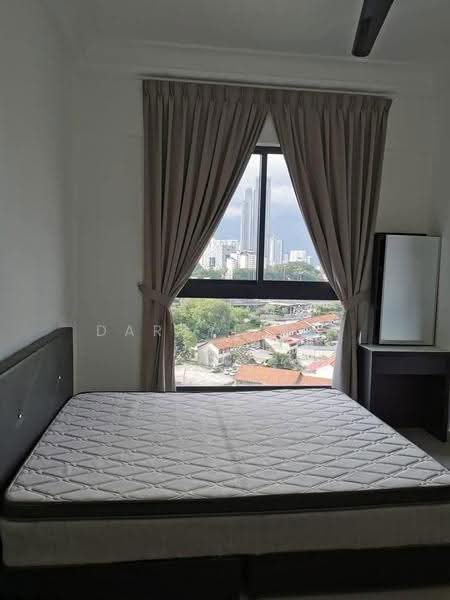 Service Residence for Sale at V@SUMMERPLACE - Darryl Kee - Bedroom - PropertyGuru.com.my