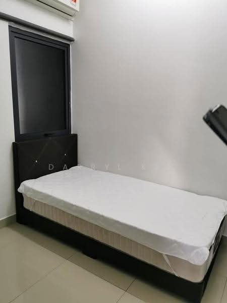 Service Residence for Sale at V@SUMMERPLACE - Darryl Kee - Bedroom - PropertyGuru.com.my