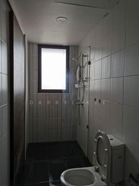 Service Residence for Sale at V@SUMMERPLACE - Darryl Kee - Bathroom - PropertyGuru.com.my