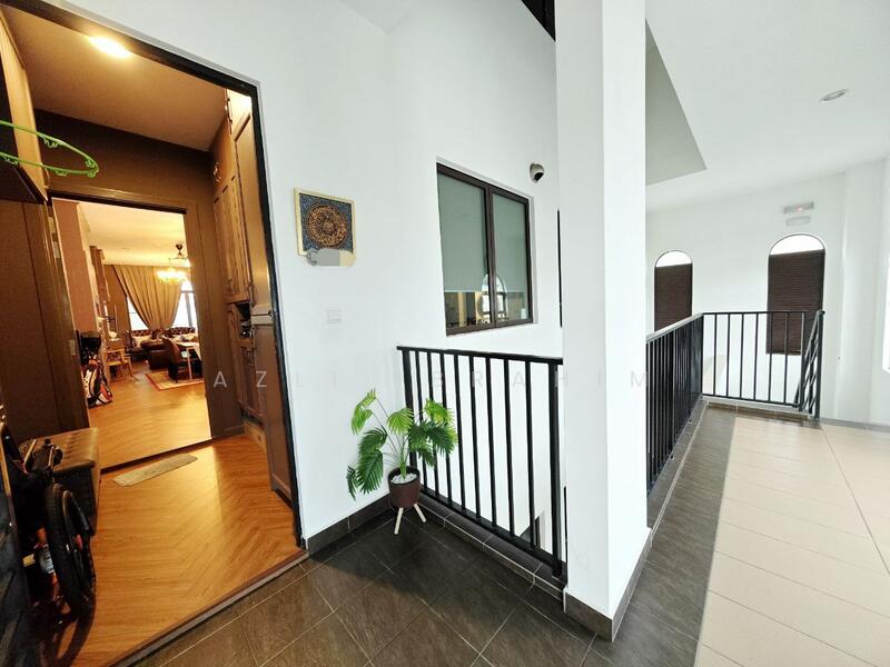Untuk Dijual - Isle of Kamares