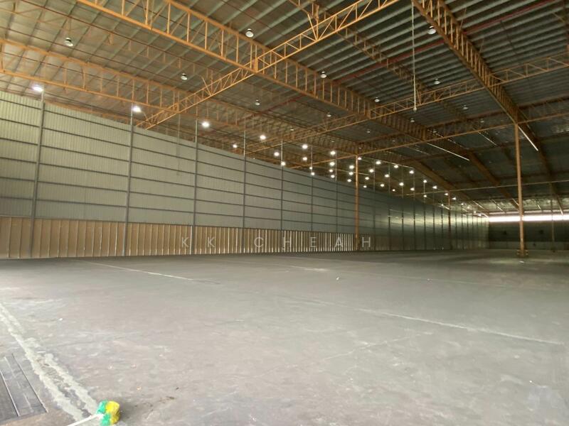 For Sale - Bandar Sunway, FREEHOLD 2.5 ACRES 1000AMPS Detached Warehouse