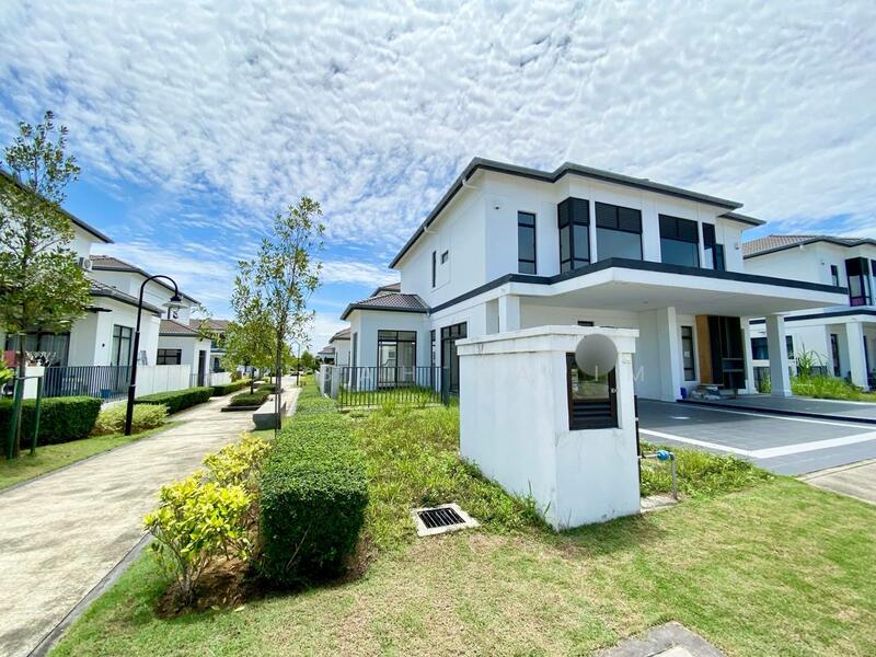 For Sale - Avenham Garden Eco Grandeur