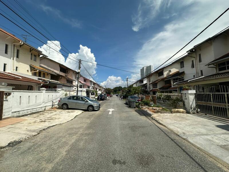 Untuk Dijual - Pelangi Pelangi Pelangis
