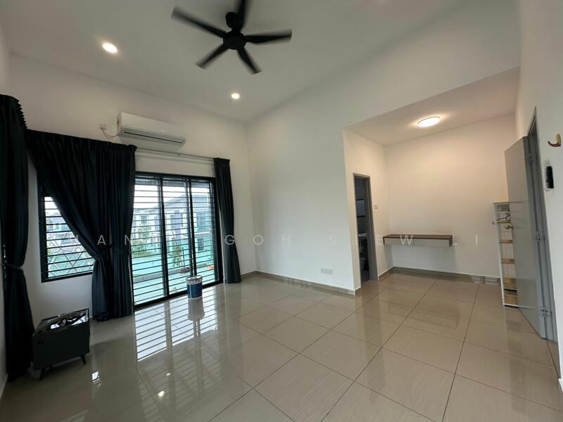 For Rent - Ulu Tiram Double Storey Corner Lot