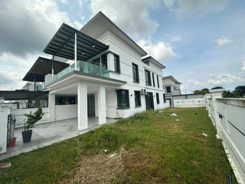 For Rent - Ulu Tiram Double Storey Corner Lot