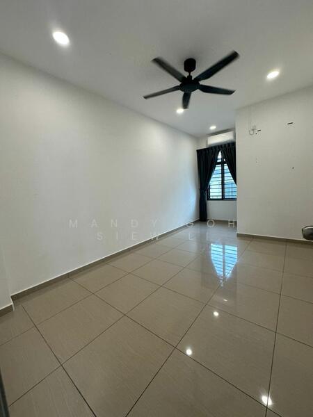 For Rent - Ulu Tiram Double Storey Corner Lot