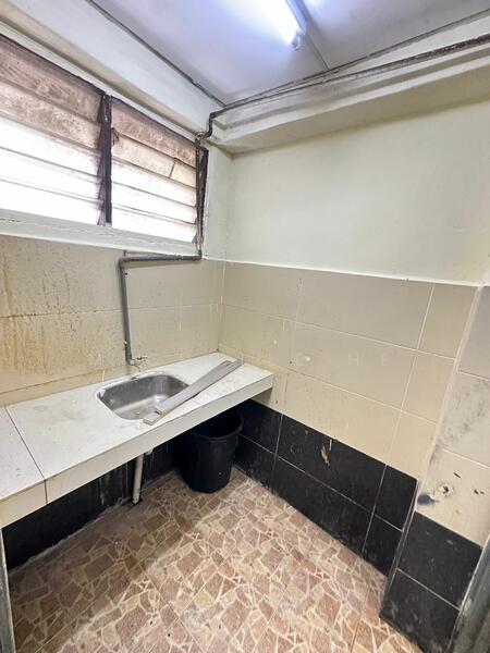 For Rent - Gelang Patah/ 1.5 Storey Factory/ For Rent