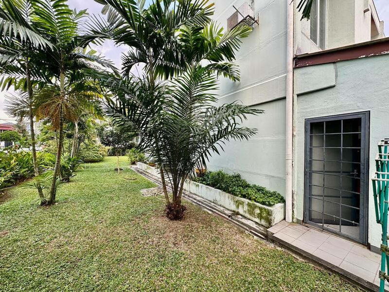 For Sale - [Semi Detached - 4550 sqft] 2-Storey House SS5 Kelana Jaya