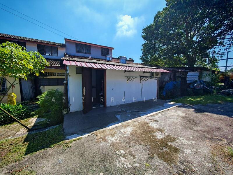 Untuk Dijual - Renovated 1 Storey Terrace Taman Manikavasagam