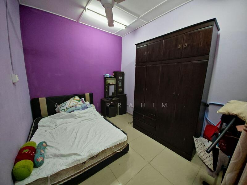 Untuk Dijual - Renovated 1 Storey Terrace Taman Manikavasagam