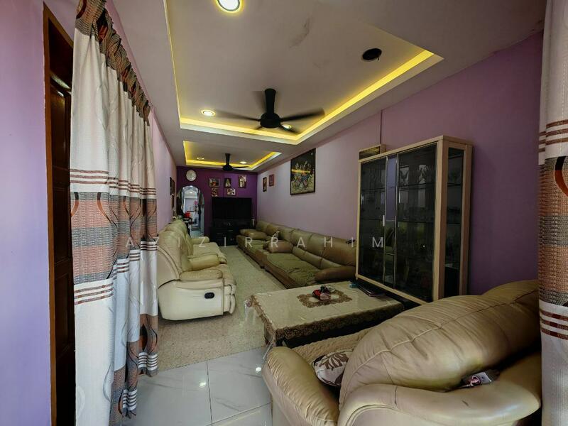 Untuk Dijual - Renovated 1 Storey Terrace Taman Manikavasagam