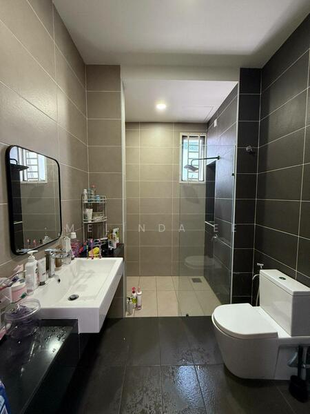 Untuk Dijual - Johor Bahru Bukit Impian Residence Double Storey Terrace Corner 4bed