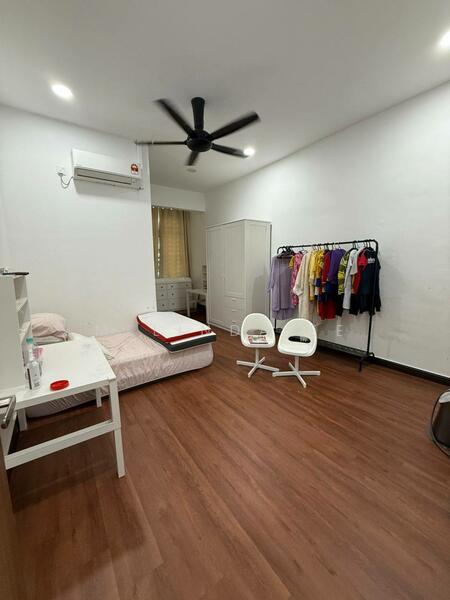 Untuk Dijual - Johor Bahru Bukit Impian Residence Double Storey Terrace Corner 4bed