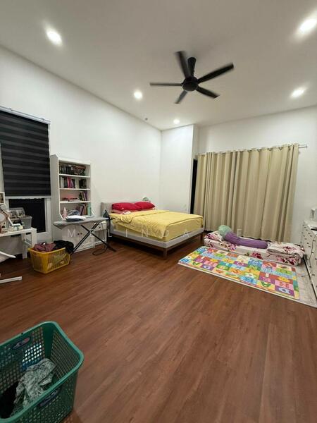 Untuk Dijual - Johor Bahru Bukit Impian Residence Double Storey Terrace Corner 4bed