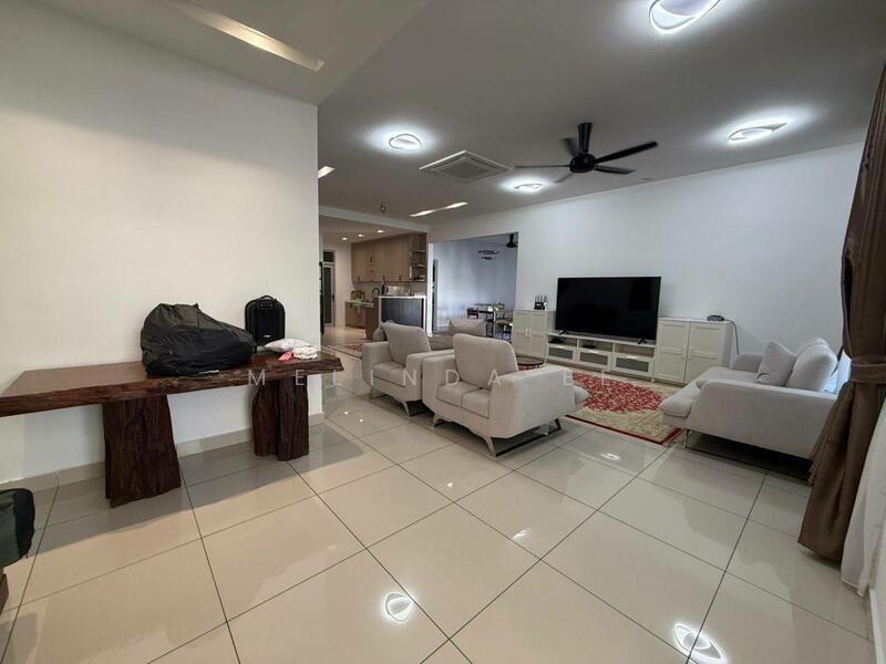 Untuk Dijual - Johor Bahru Bukit Impian Residence Double Storey Terrace Corner 4bed