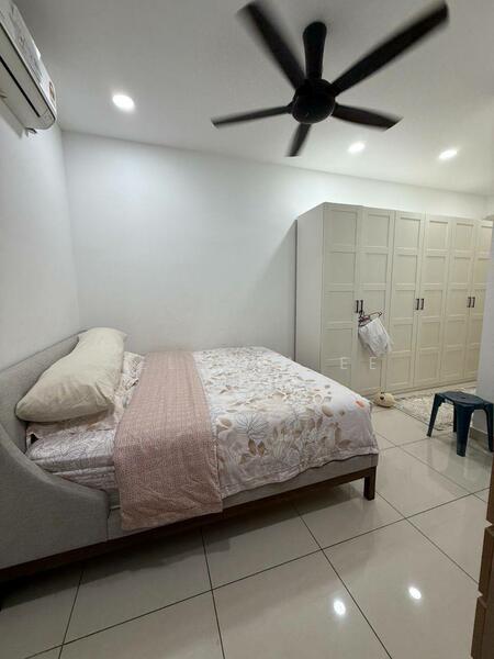 Untuk Dijual - Johor Bahru Bukit Impian Residence Double Storey Terrace Corner 4bed
