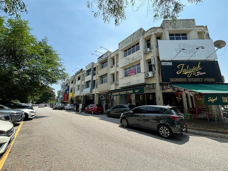 For Rent - Taipan 1 Ara Damansara Shop, Ara Damansara, Main Road Frontage.