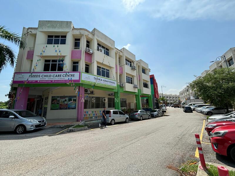 For Rent - Taipan 1 Ara Damansara Shop, Ara Damansara, Main Road Frontage.