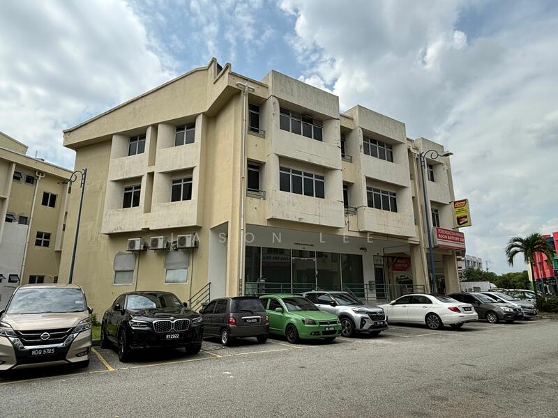 For Rent - Taipan 1 Ara Damansara Shop, Ara Damansara, Main Road Frontage.