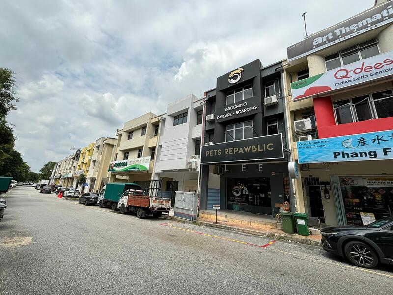 For Rent - Taipan 1 Ara Damansara Shop, Ara Damansara, Main Road Frontage.