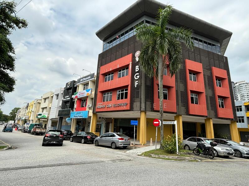For Rent - Taipan 1 Ara Damansara Shop, Ara Damansara, Main Road Frontage.