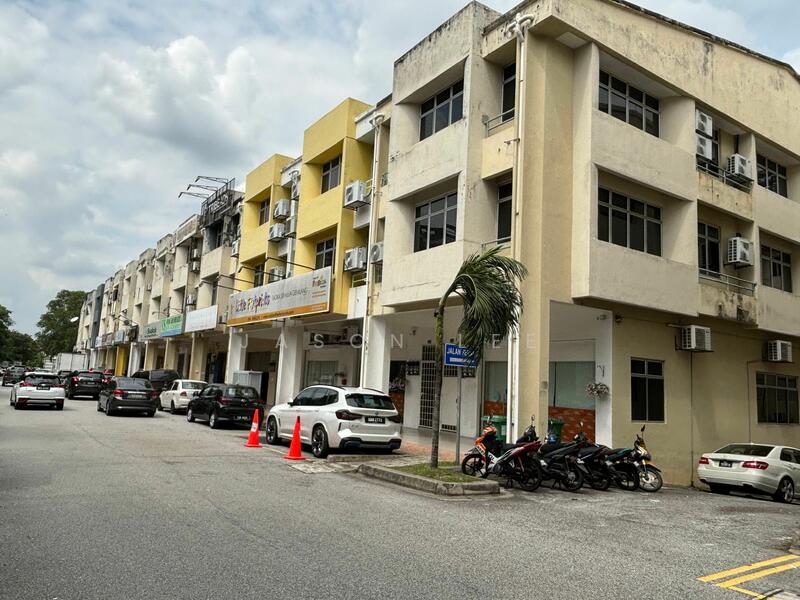 For Rent - Taipan 1 Ara Damansara Shop, Ara Damansara, Main Road Frontage.