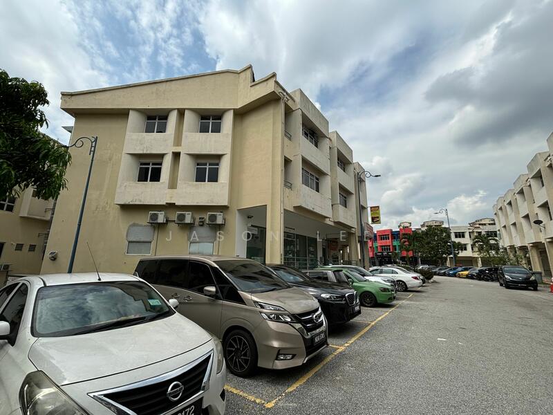 For Rent - Taipan 1 Ara Damansara Shop, Ara Damansara, Main Road Frontage.
