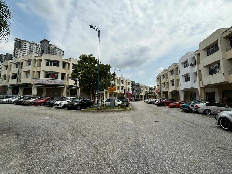 For Rent - Taipan 1 Ara Damansara Shop, Ara Damansara, Main Road Frontage.