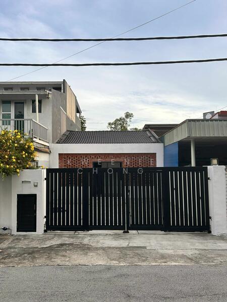 Untuk Disewa - Taman Midah