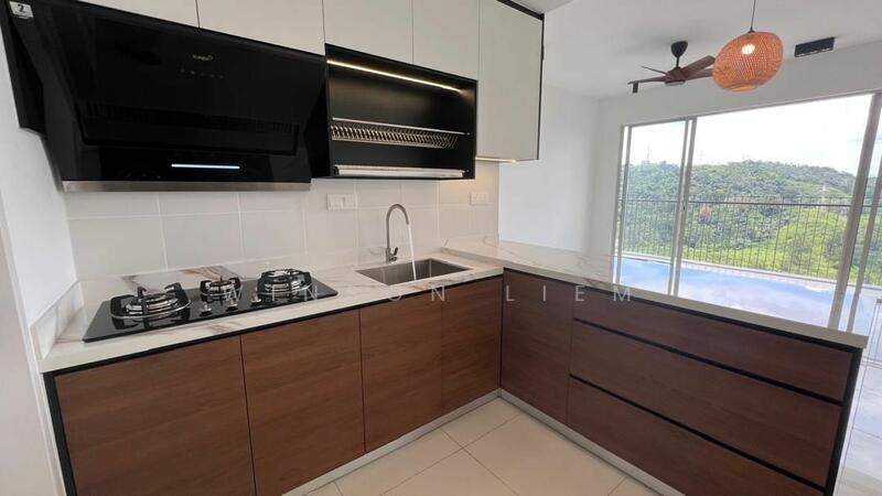 For Rent - Emerald Hill