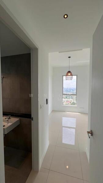 For Rent - Emerald Hill