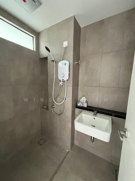 For Rent - Emerald Hill