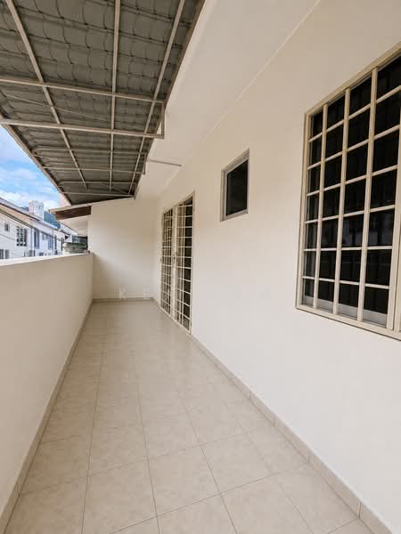 Rumah Teres 2-Tingkat untuk Dijual di Taman Segar Perdana (Cheras) - Ken Lew - Balcony - PropertyGuru.com.my