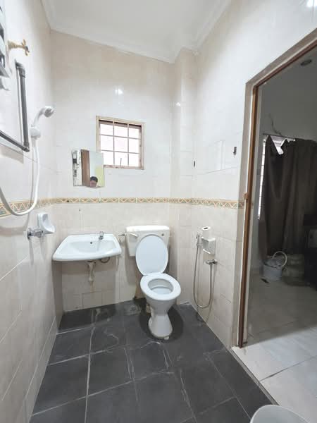 Rumah Teres 2-Tingkat untuk Dijual di Taman Segar Perdana (Cheras) - Ken Lew - Bathroom - PropertyGuru.com.my