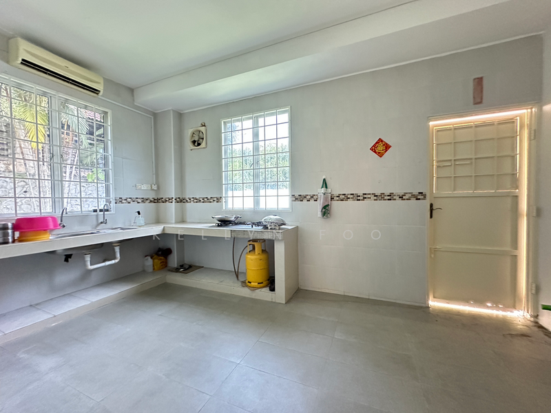 For Rent - Semi-Detached House at Taman Suria