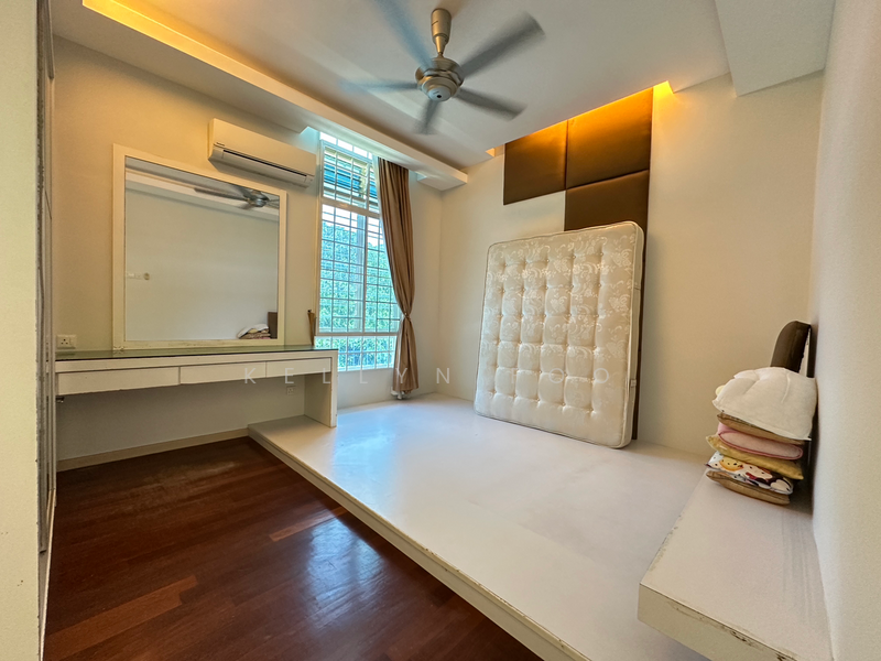 For Rent - Semi-Detached House at Taman Suria