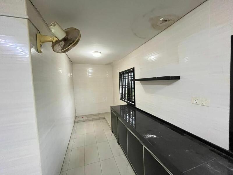 For Sale - Bungalow at Taman Melodies