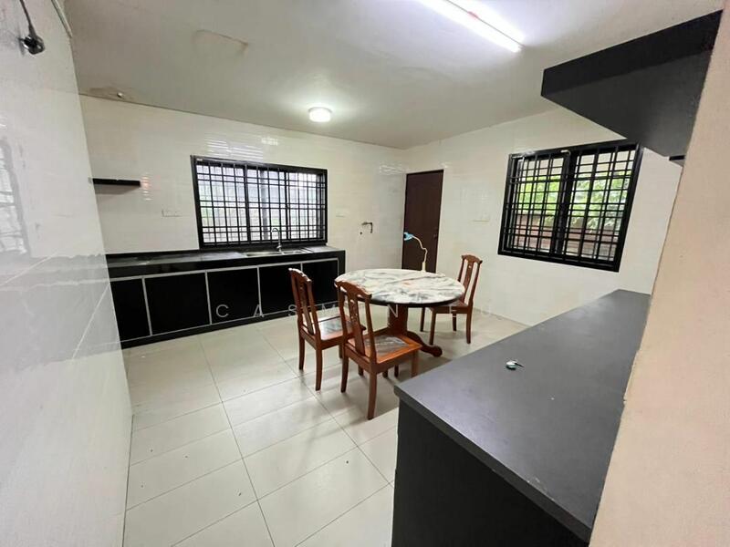 For Sale - Bungalow at Taman Melodies