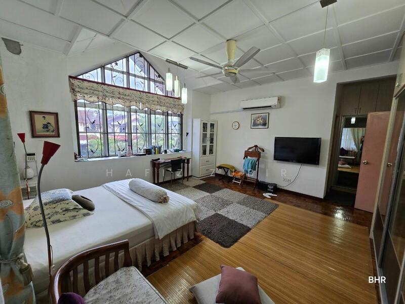 For Sale - Bungalow at Bandar Seri Putra