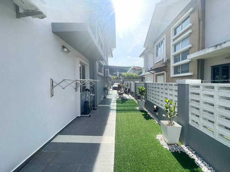 For Sale - Semi-Detached House at Bandar Seri Putra
