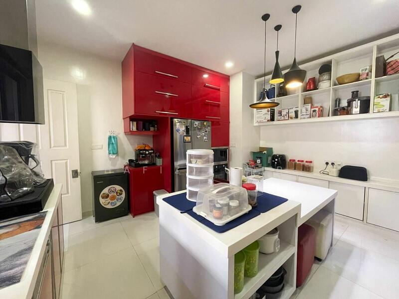 For Sale - Semi-Detached House at Bandar Seri Putra