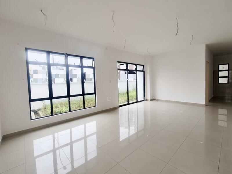 For Sale - Taman Mount Austin