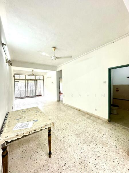 For Sale - Putri Apartment