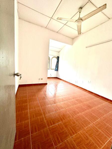 For Sale - Putri Apartment
