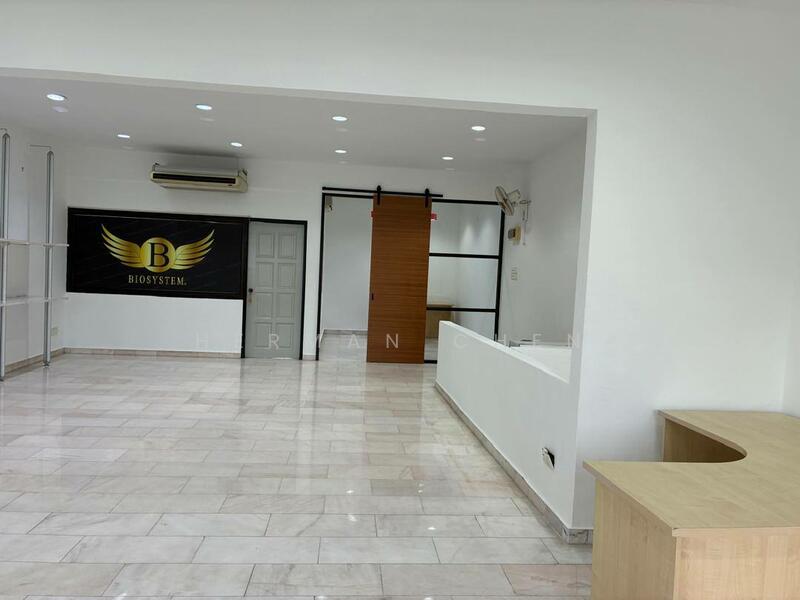 For Rent - Taman Johor Jaya Double STorey Shoplot (1st Floor) For rent