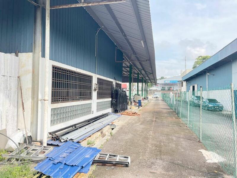 For Rent - Kawasan Perindustrian Dewani Tampoi