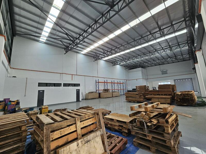 For Rent - Eco Business Park 1 Semi Detached Factory For Rent