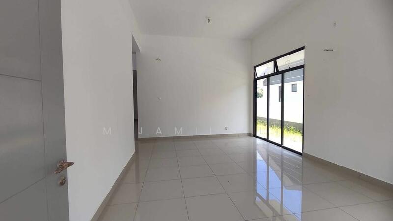 For Sale - New Semi-Detached House Simpang Lima Batu Pahat