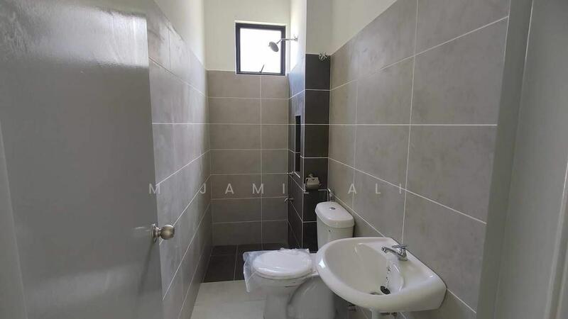 For Sale - New Semi-Detached House Simpang Lima Batu Pahat